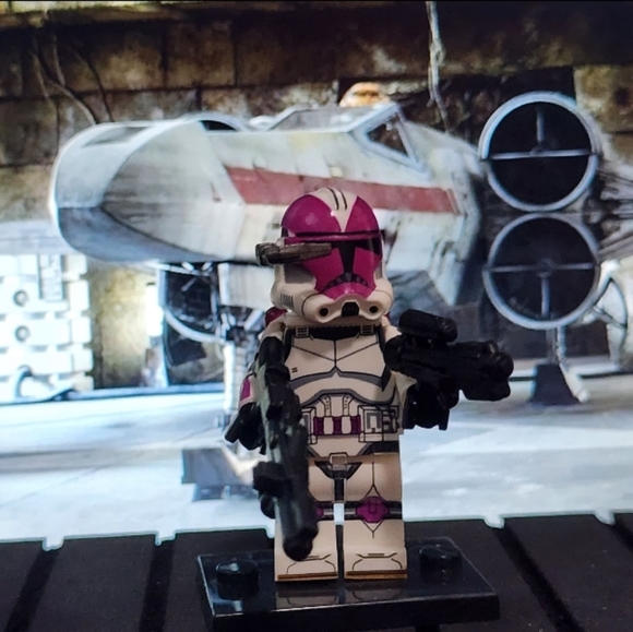 Lot of 8 Star Wars Figurines,Nova Stormtroopers, Lego Compatible with stand - Picture 3 of 9